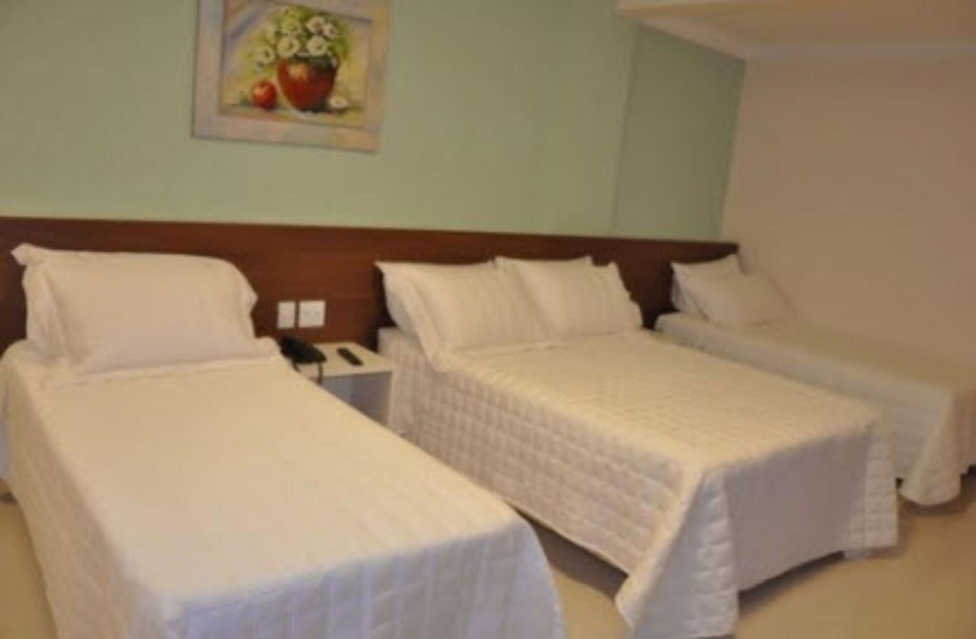Hotel Saron Luziânia Esterno foto