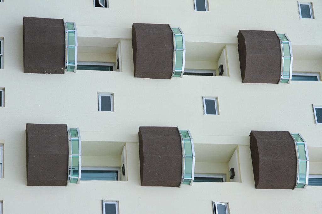 Hotel Saron Luziânia Esterno foto