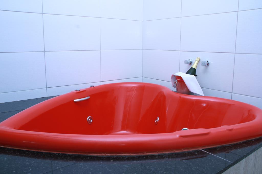 Hotel Saron Luziânia Esterno foto