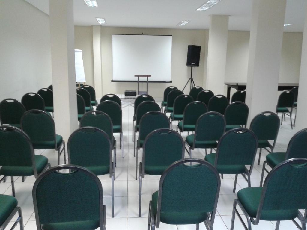 Hotel Saron Luziânia Esterno foto