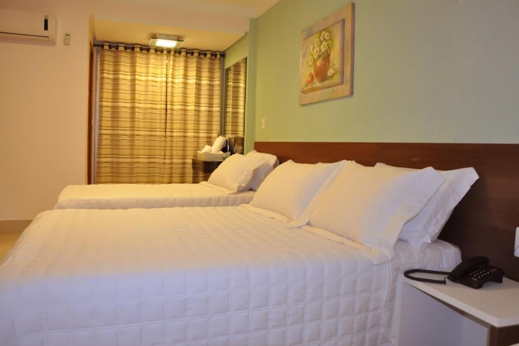 Hotel Saron Luziânia Esterno foto